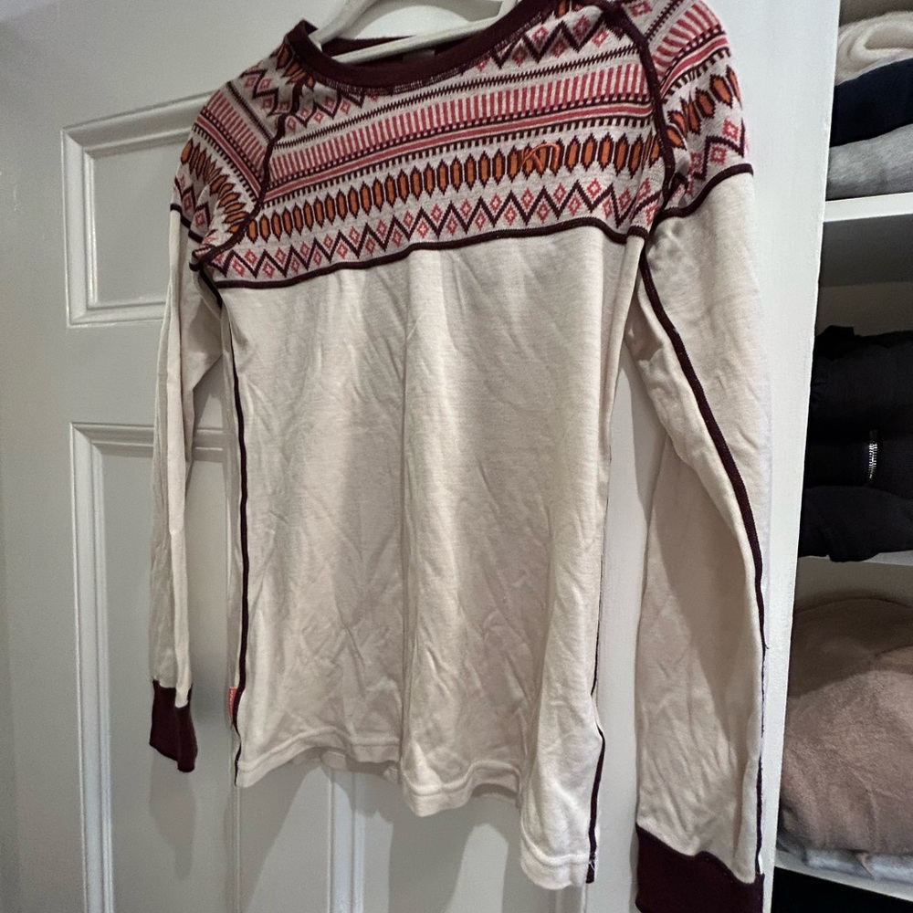 Kari Traa wool base layer. Great color/pattern. Well loved and good condition.